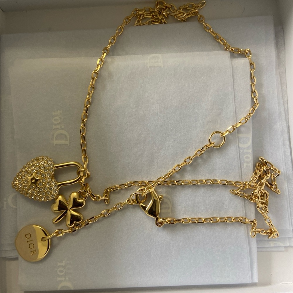 Gold Necklace with Heart and Clover Charms - Picture 4 of 6